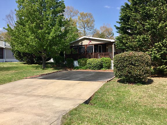 2nd image of 33534 Montgomery Ct