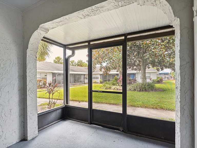 5953 Curry Ford Rd — Photo 12