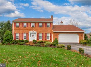108 Buchanan Dr, York, PA 17402
