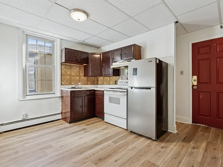 113 King St — Photo 18