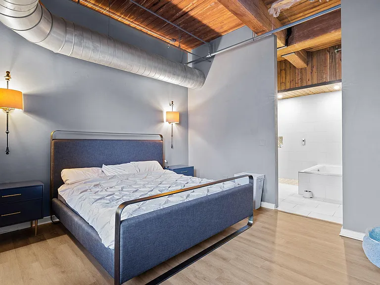703 N 13th St #307 — Photo 30