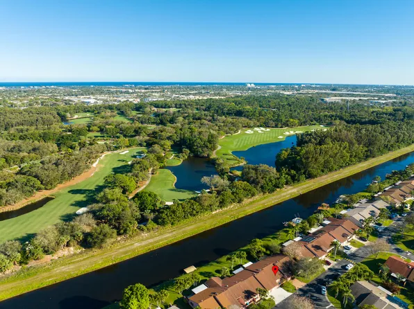 116 Mayfair Lane, Boynton Beach, FL 33426