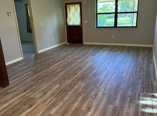 522 NW La Brea Ave, Port Saint Lucie, FL 34983