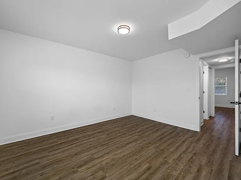 KC Flats Apartments — Photo 74
