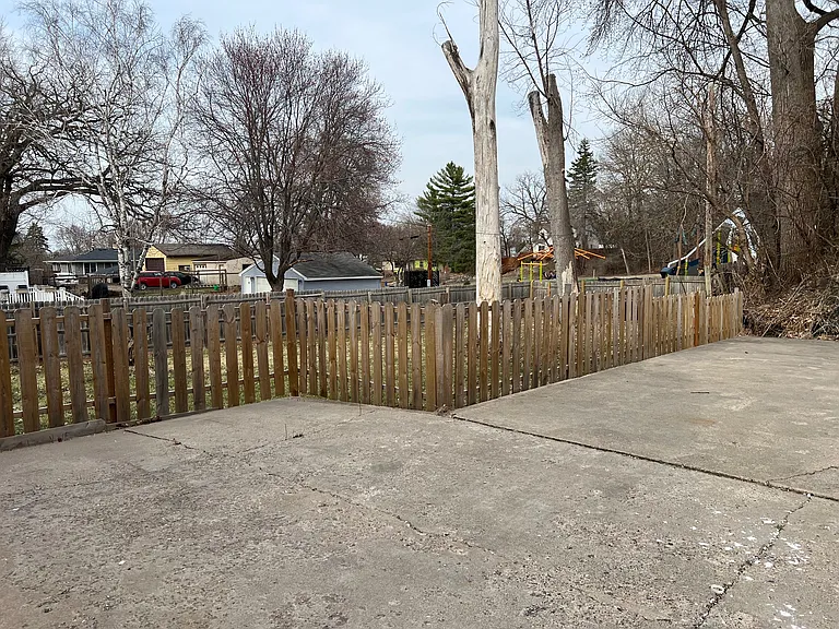 780 Dodd Rd — Photo 21
