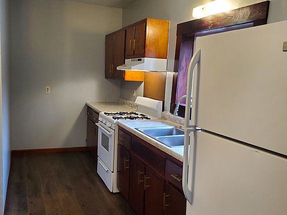 4th image of 101 Pendleton St APT 2