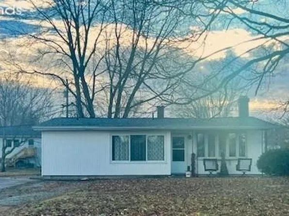 23 Longfellow Dr, Tiffin, OH 44883