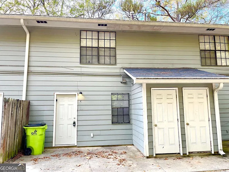 145 Meadowbrook Ct #C — Photo 14