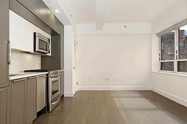 Rented by Corcoran | media 15