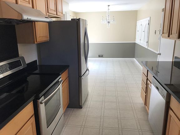 2nd image of 956 Leighton Way