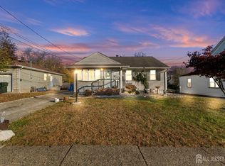 750 Ridgedale Ave, Woodbridge, NJ 07095