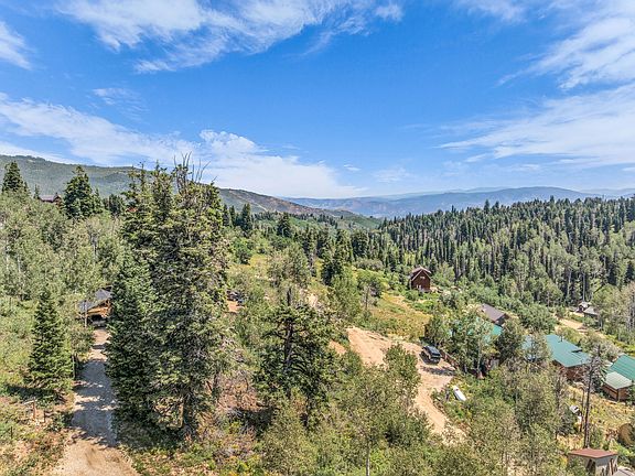 3rd image of 1365 W Navajo Rd