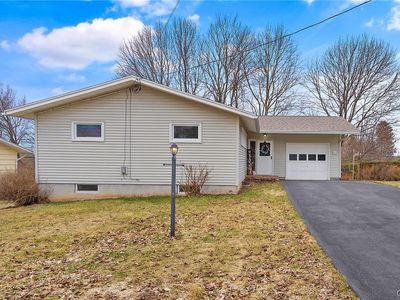 123 Forrest Way, Camillus, NY, 13031