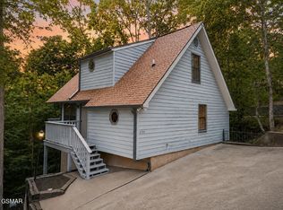 2733 Timber Way, Pigeon Forge, TN 37863