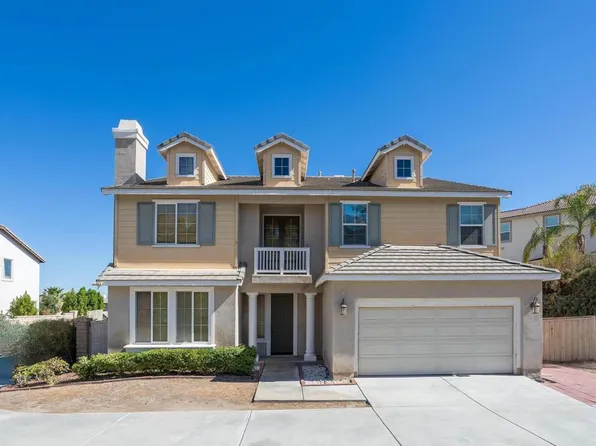 18 Via Palmieki Ct, Lake Elsinore, CA 92532
