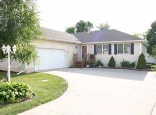 106 Grant St N, Bondurant, IA 50035