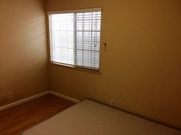 5th image of 3035 S Adrienne Dr
