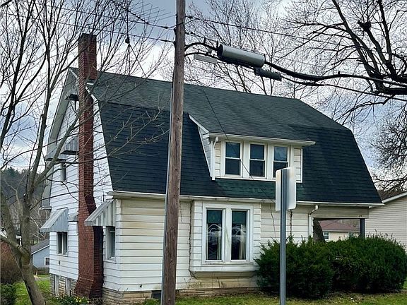 2nd image of 29 E Wood St