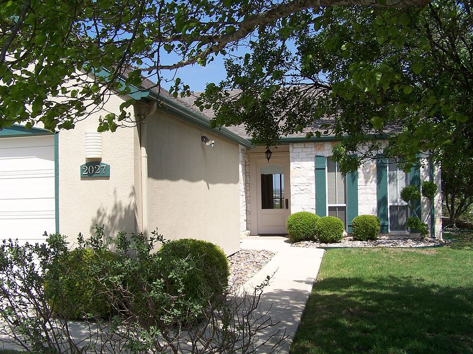 1st image of 2027 Balmoral Dr