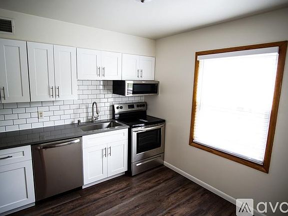 2nd image of 4628 W Howard Ave #4628