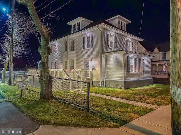 14 Railroad Ave, Penns Grove, NJ 08069