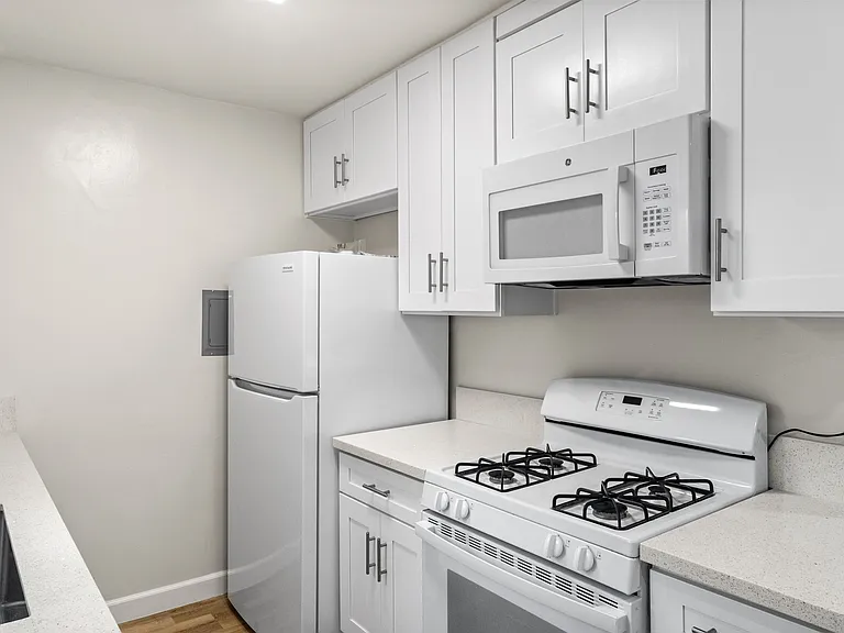 640 Imperial Ave #1 — Photo 11