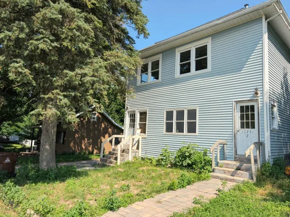 525 E Pine Rd, Edmore, MI 48829