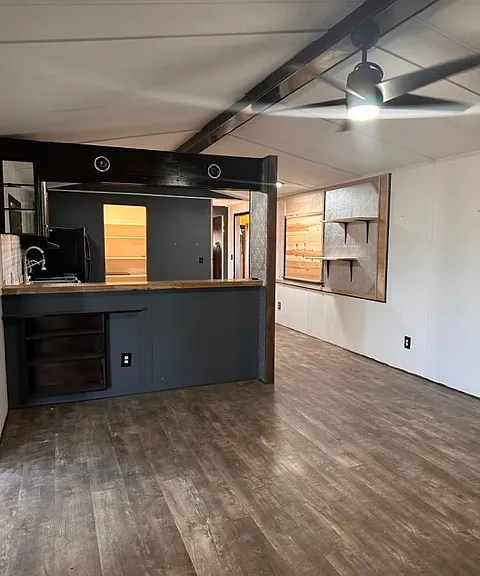 6685 Stockton Rd — Photo 10