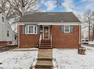 700 Carnegie St, Linden, NJ 07036