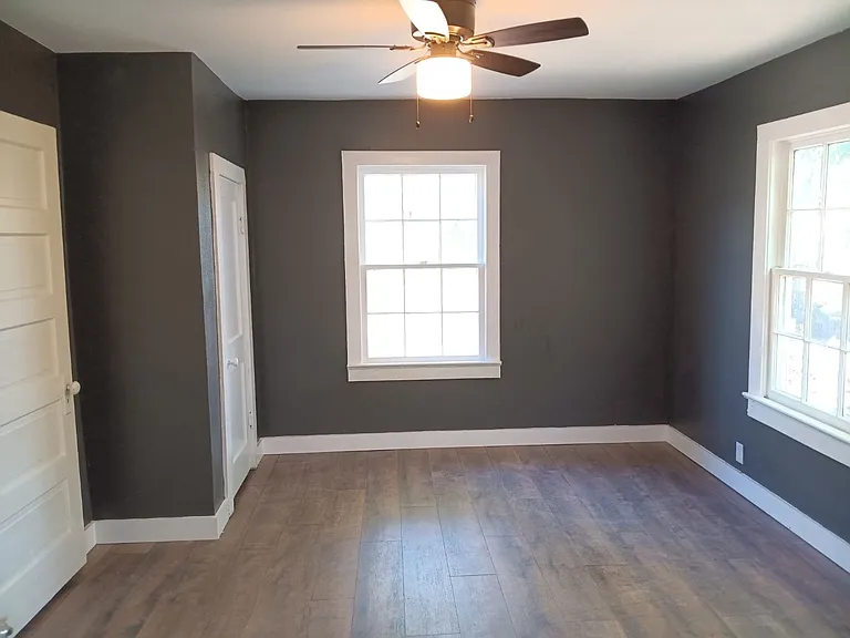 1025 Cedar St — Photo 6