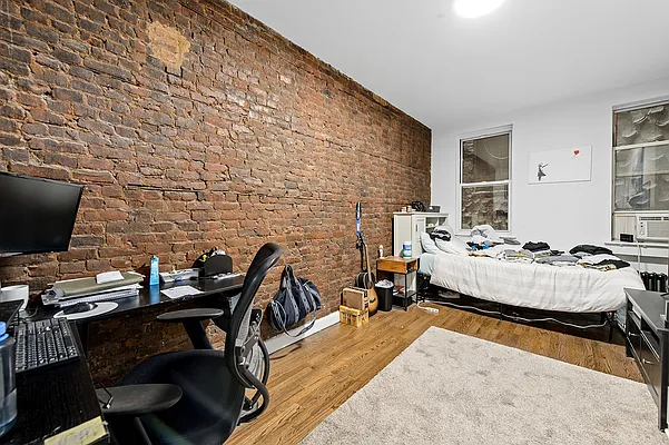 Rented by Compass | media 9