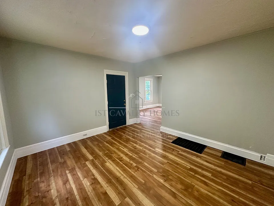 251 Arch St