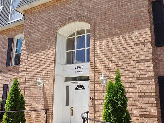3rd image of 4900 N Knoxville Ave APT 121A