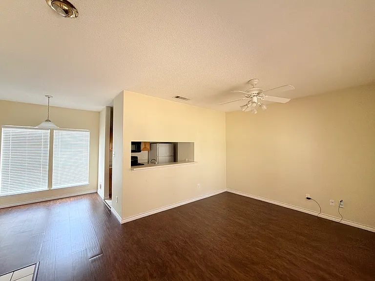 3001 Cedar St #114 — Photo 9
