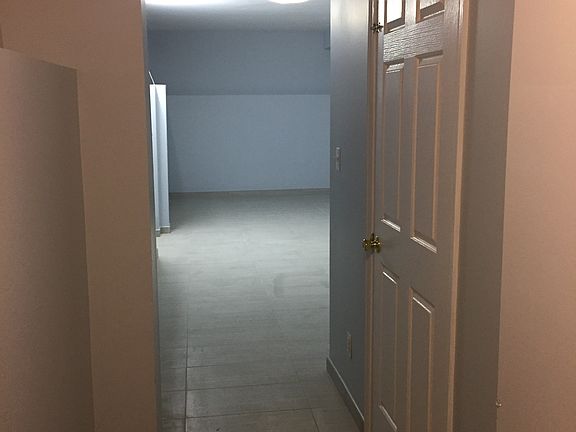 3rd image of 200 Wellbrook Ave