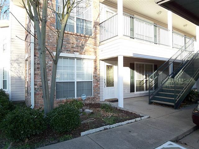 1st image of 541 Versailles Blvd APT A
