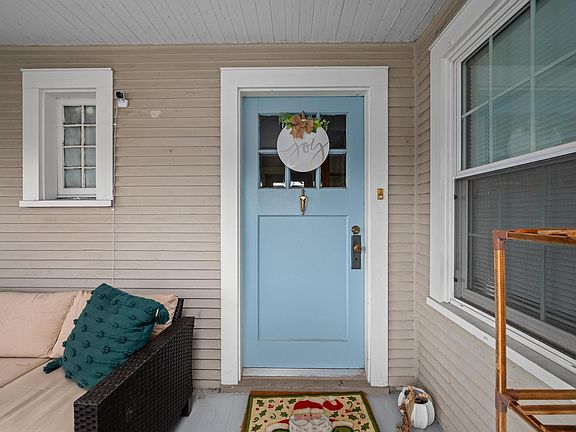 3rd image of 725 McKinley Ave