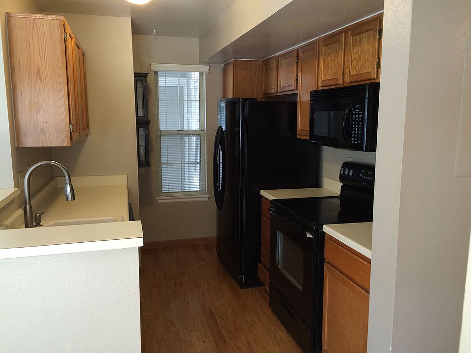 2nd image of 6711 S Ivy Way APT A1