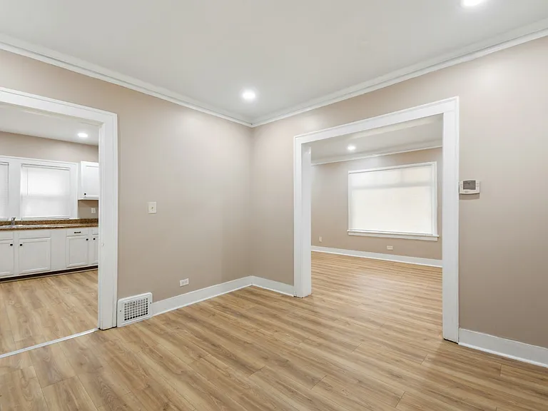 12805 Watterson Ave — Photo 1