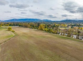 5555 Lower River Rd, Grants Pass, OR 97526