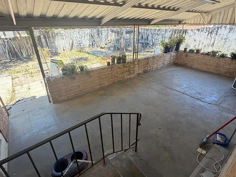 644 Farview St — Photo 12