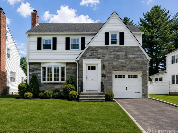 351 Cambridge Dr, Union, NJ 07083