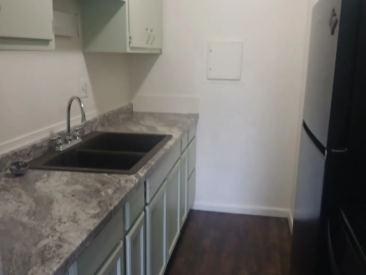 4805 Glenway Ave — Photo 2