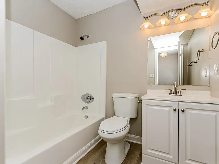 119 Adrian Dr — Photo 15