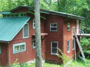 520 Cook Run Rd, Orma, WV 25268