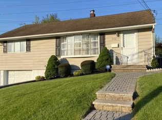 218 Highview Dr, Clifton, NJ 07013