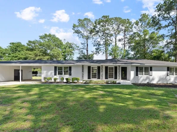 223 Brookwood Dr, Dublin, GA 31021