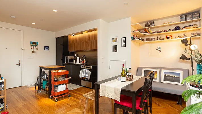 Rented by Nooklyn NYC LLC | media 43