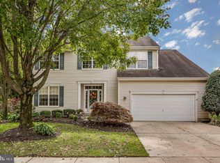 24 Brentwood Dr, Burlington, NJ 08016