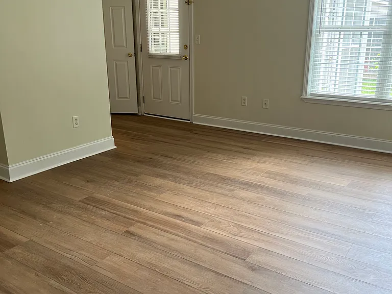 118 Pinehurst Ct — Photo 6